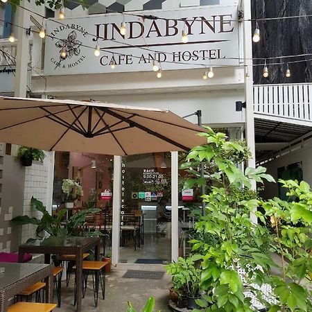 Jindabyne Cafe & Hostel Чиангмай Экстерьер фото