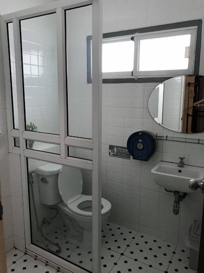 Jindabyne Cafe & Hostel Чиангмай Экстерьер фото