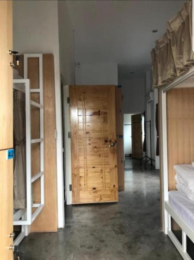 Jindabyne Cafe & Hostel Чиангмай Экстерьер фото
