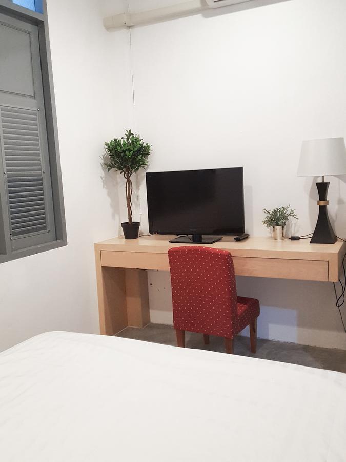 Jindabyne Cafe & Hostel Чиангмай Экстерьер фото